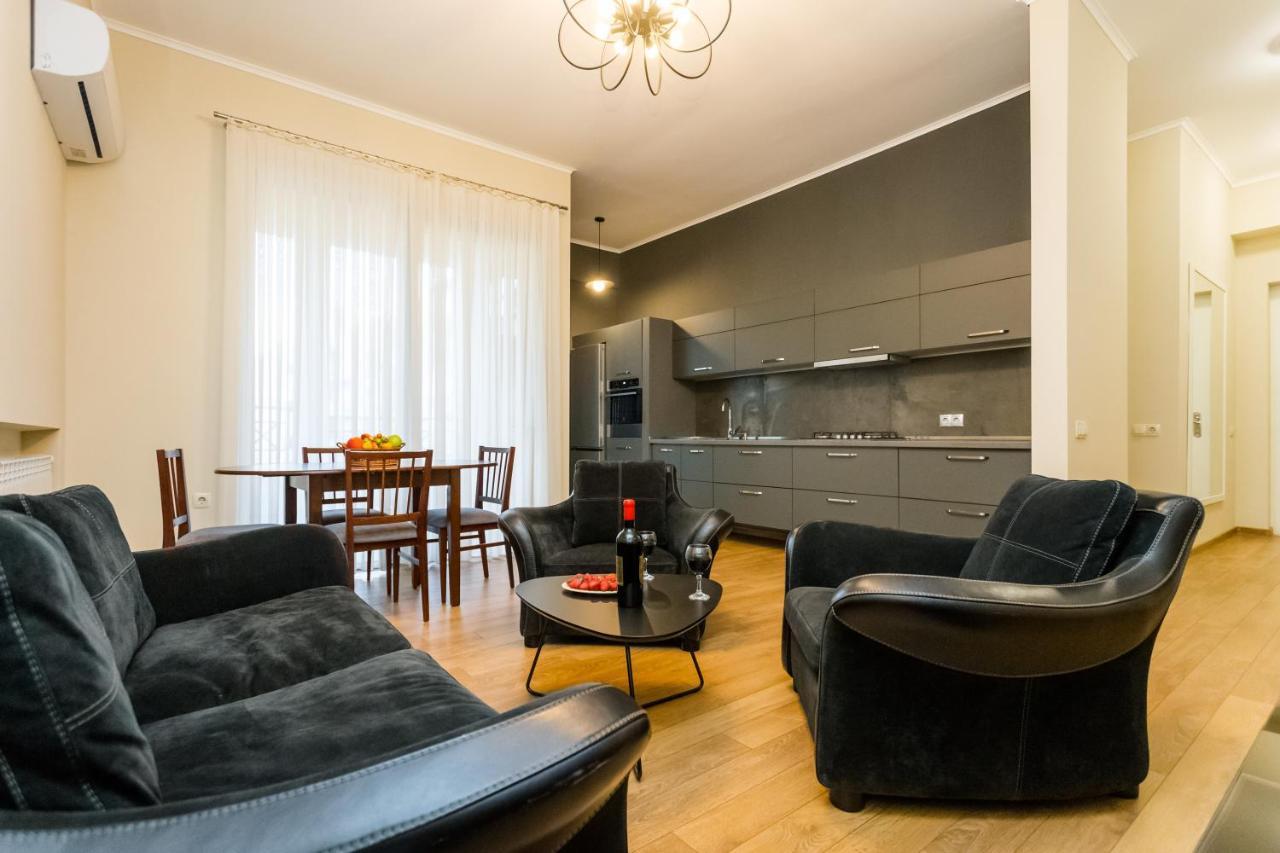 New!-Downtown Apartment Ll Tbilisi Exterior photo